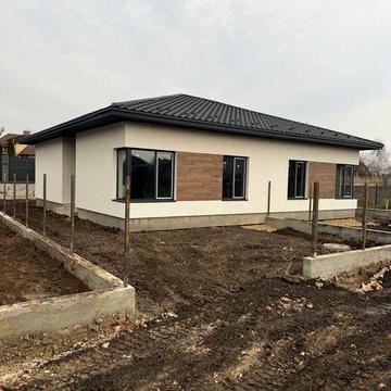 Продаж будинку Дуплекс Зміїнець! Буде оздоблений двір !