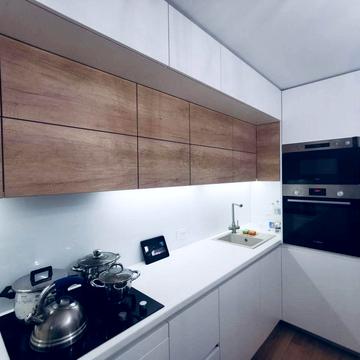 Метробудівська вул., 8