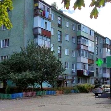 Продам 2 кiмнатну квартиру вул. Л.Лукяненко 2/ 5 пан дома