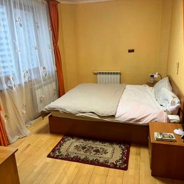 Левка Лукяненка вул. (Маршала Тимошенка), 2/4