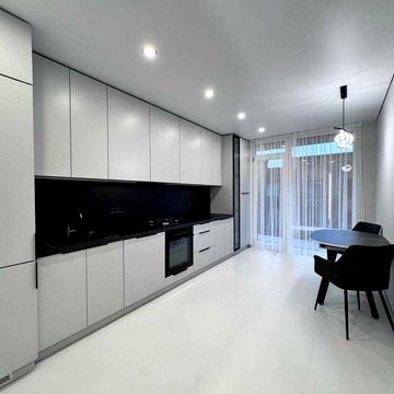 Перша Здача Оренда 1-к квартира в Центрі міста