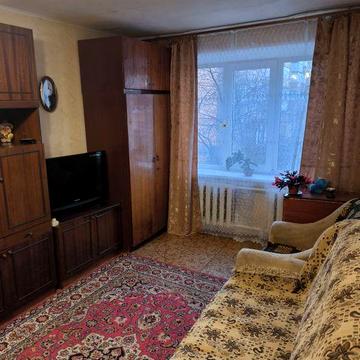 Здам 2 кімнатну квартиру на довготривалий термін, центр, 2 поверх