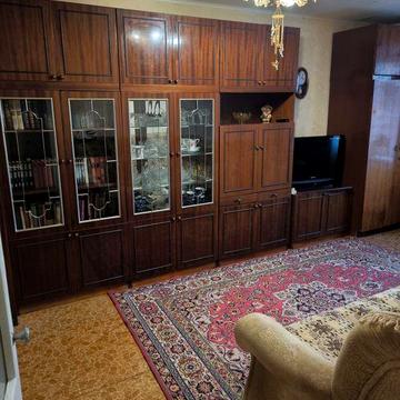 Здам 2 кімнатну квартиру на довготривалий термін, центр, 2 поверх