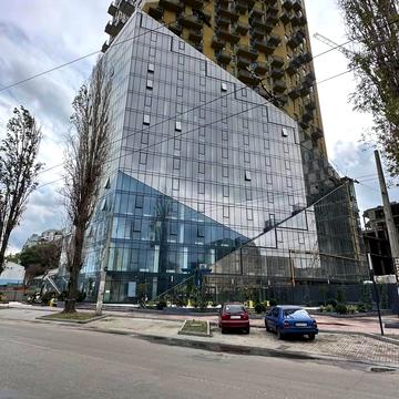 Приморська вул., 47