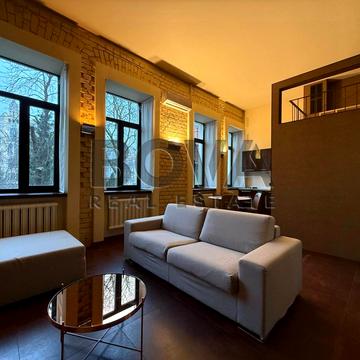 Лисенка вул., 1