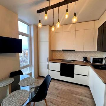 Радісна вул., (Будинок 6)