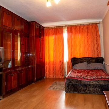 Антоновича вул. (Горького), 155