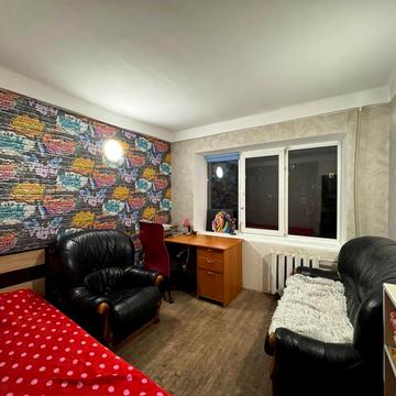 Василя Іваниса вул. (Миколи Матеюка), 13