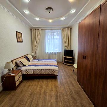 Продаю 2х к квартиру в центре