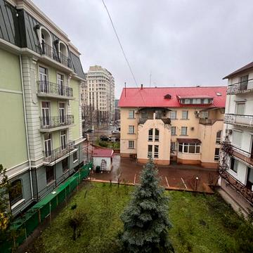 Канатна вул., 15