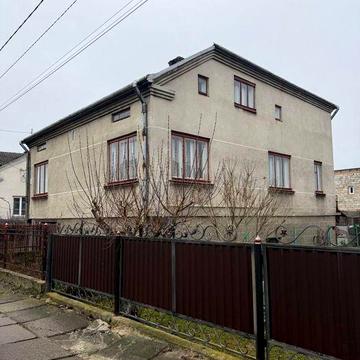Продам будинок в м. Жовква