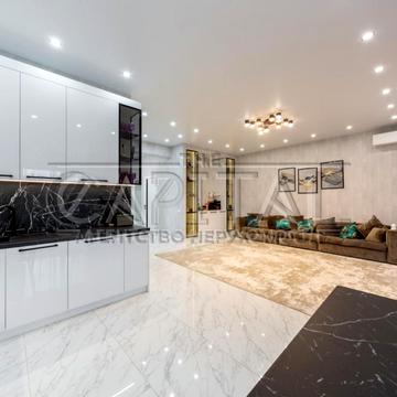 пер Щасливий