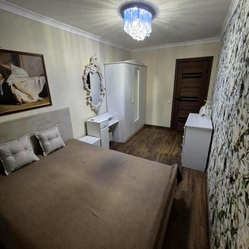 Володимира Самійленка вул. (), 36