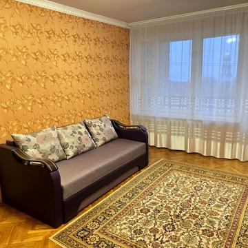 Михайла Омеляновича-Павленка вул. (Суворова), 13