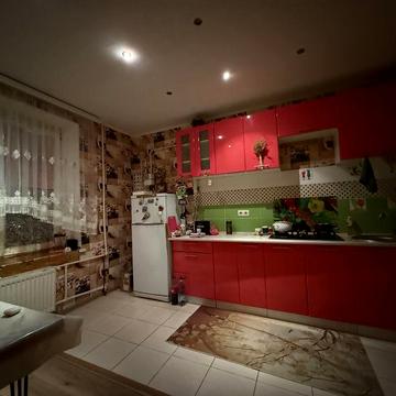 Сдаю 2 х комн кв Ул Парковая 77/грушевского