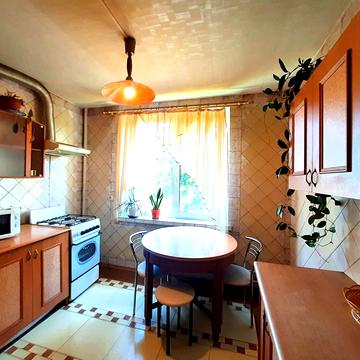 Академіка Павлова вул., 162