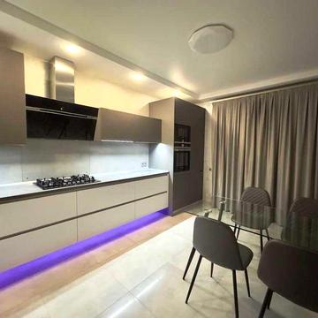 вул Дж. Вашингтона, 6-А Оренда. Дворівнева Дизайнерський Ремонт.