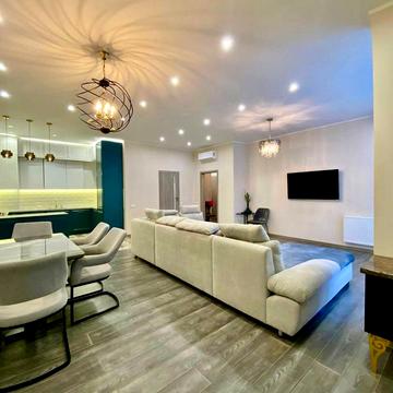 Під Дубом вул. (Космонавтів), 26-Б