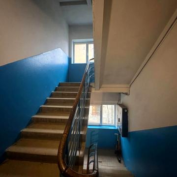 Миколи Зерова вул., 15