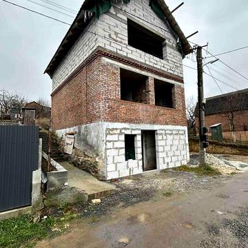 Продаж 3к Дім Світанок масив