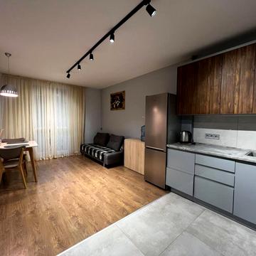 Зелена вул., 204в