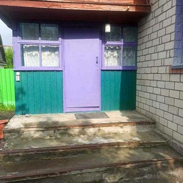 Продаж будинку з земельною ділянкою