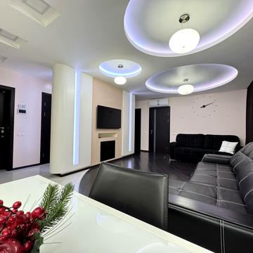 Миру просп., 25