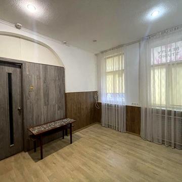 Продам 1-кімнатну квартиру, Сокальська 1, ідеально під комерцію!