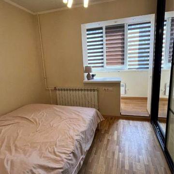 Продаж 3-к квартири вул. Срібнокільська 22а. Осокорки 5 хв пішки.