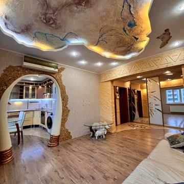 Наталії Ужвій вул., 70