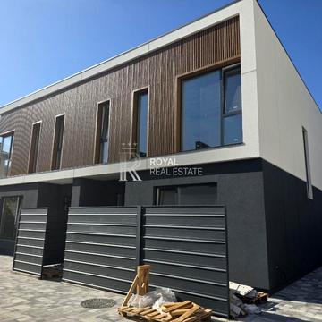 Райдужна вул., 23