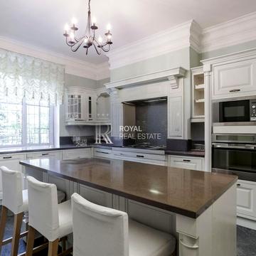 Завальна вул., 22