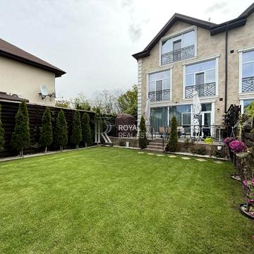 Паркова вул.