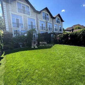 Паркова вул.