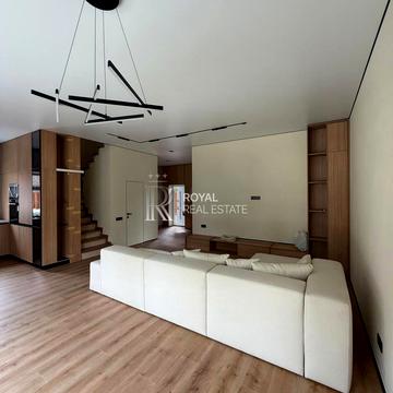 126-та Садова вул., 49