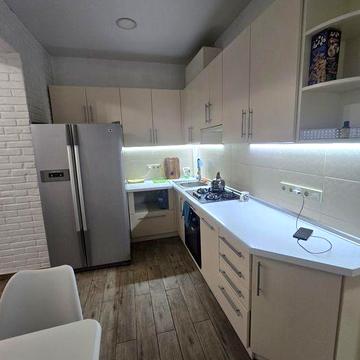 Сдам 2х комнатную ул. Лермонтовского