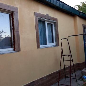 Приватні Продам ДВІ нерухомість 160 квадратів ,100 метрів від мед кол