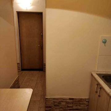 Бакинська вул., 37-Б