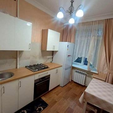 Сдам 2-к квартиру в центре по ул. Сталеваров