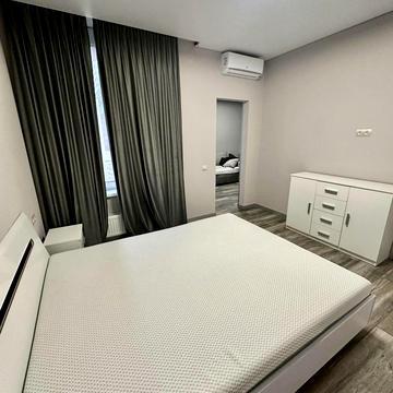 Дніпровська набережна вул., 16-Г