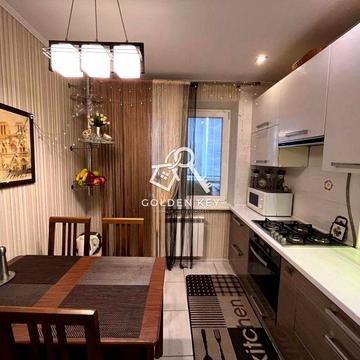 Продаж 3-кімнатної квартири на Бульварі Вечірьому