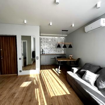 Всеволода Змієнка вул., 19