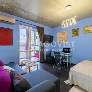 Воскресенська вул., 18