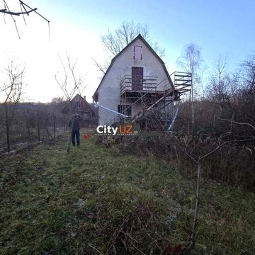 Продається дача у районі Джерельної