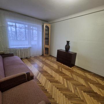 Верховної Ради бульв., 29