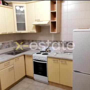 Льва Ландау просп. (50-річчя СРСР), 52-Л