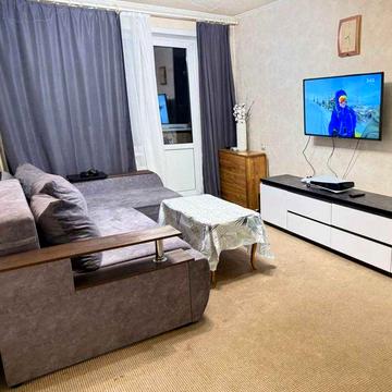 Харків. Продається 2 кімнатна квара на Салтівці.