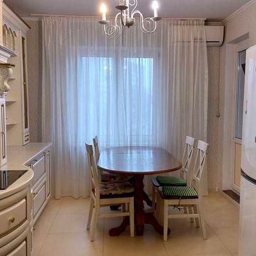 Машинобудівна, 21. Шулявська. Гарна 3-кімнатна для гарної родини.