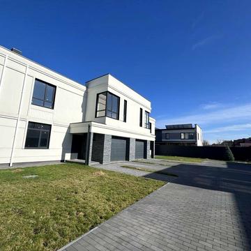 Таунхаус 150м2 з гаражем у Чабанах!