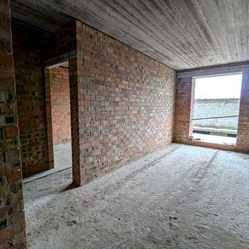 Вигідна ціна! Квартира в цеглі поруч із центром